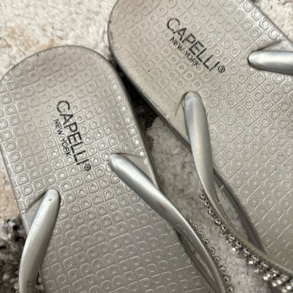 Capelli of New York Silver Slippers - Picture 4 of 5